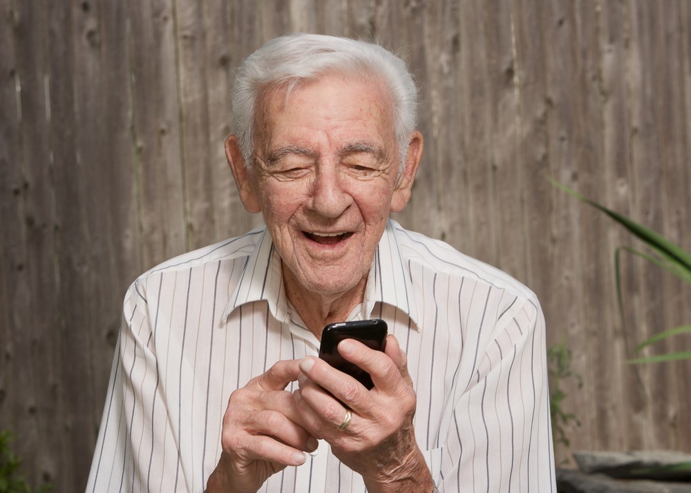 Seniors using smartphone